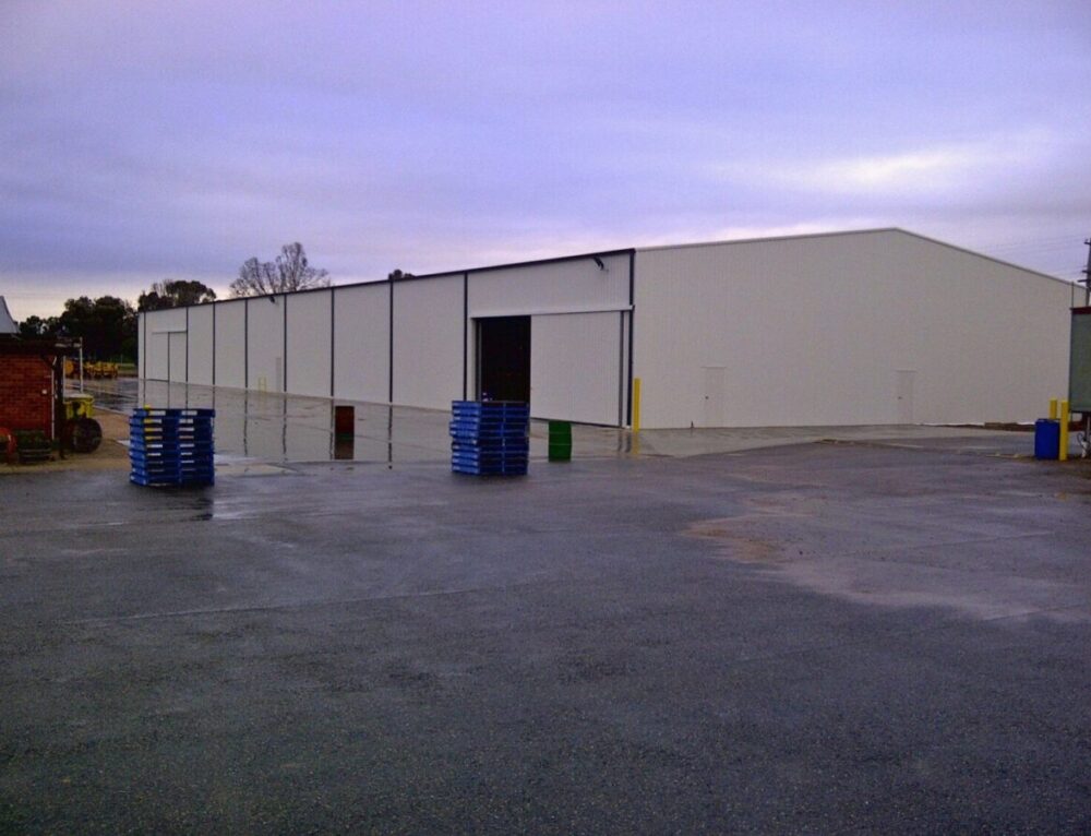 Concrete Tilt Panel Warehouse Construction – Super Shed